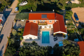 Villa Pamaroka